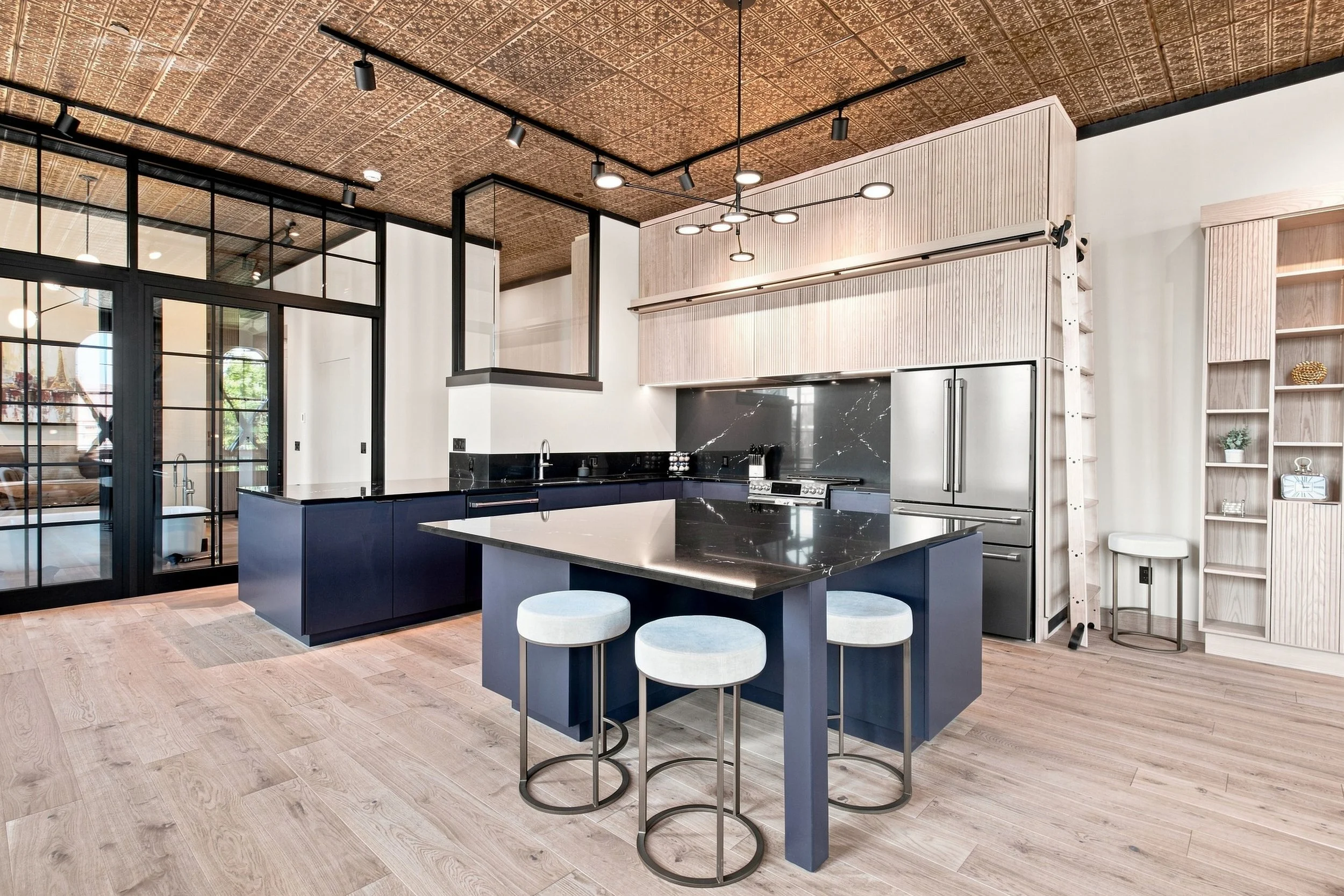 Loft 401