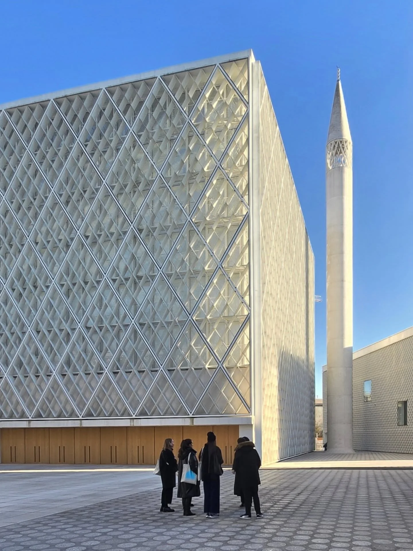 Studijsko putovanje &middot; Ljubljana

Studijsko putovanje s fokusom na suvremene realizacije
i neposredan razgovor s autorima na licu mjesta.

U suradnji s @odprtehiseslovenije obi&scaron;li smo projekte:
Muslimanski kulturni centar, SNG Drama Ljub