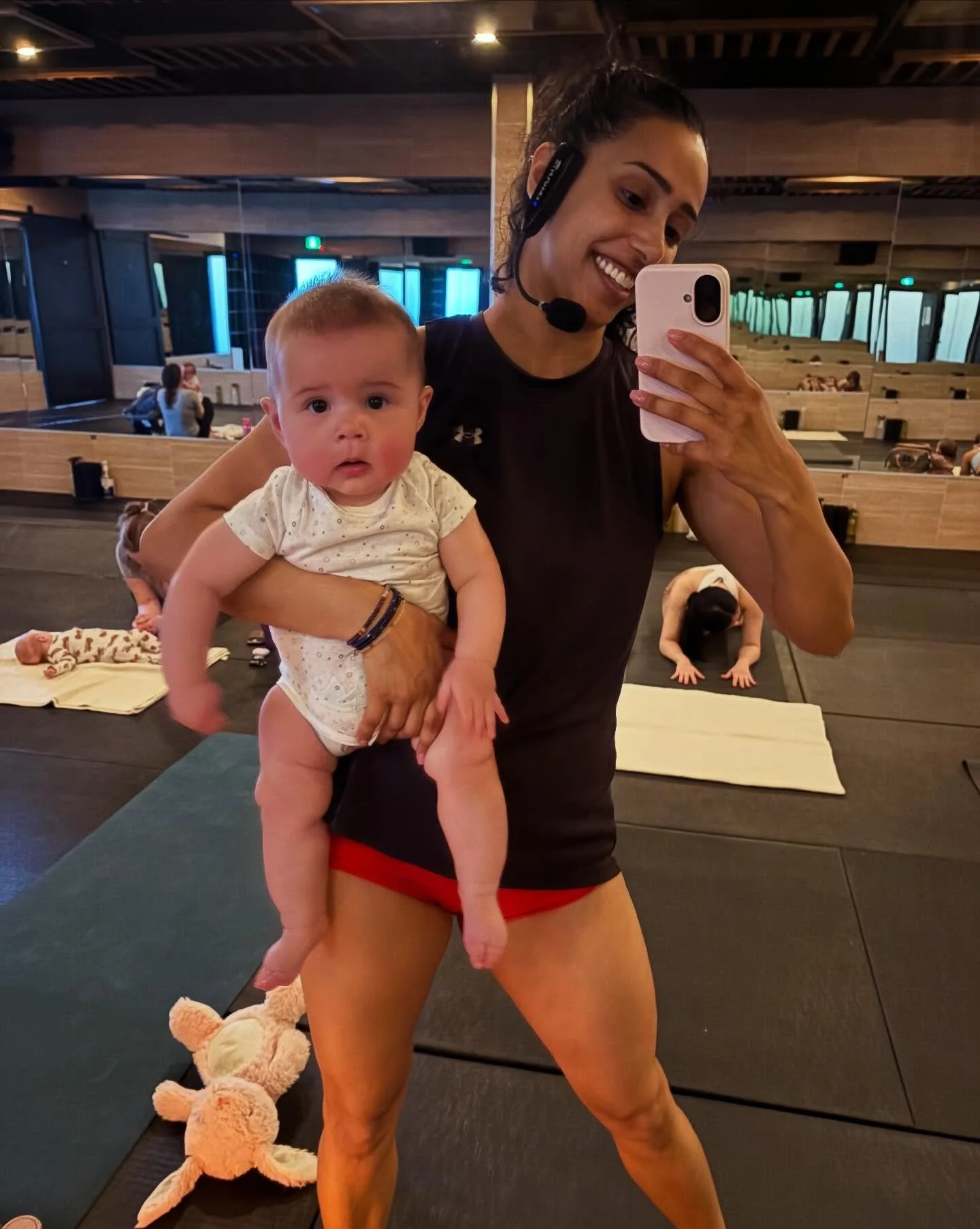 One of our favourite parts of class &mdash; all the baby snuggles 🤍
Holding sweet baby Jimmy while we move, breathe, and connect&hellip; it doesn&rsquo;t get better than this!