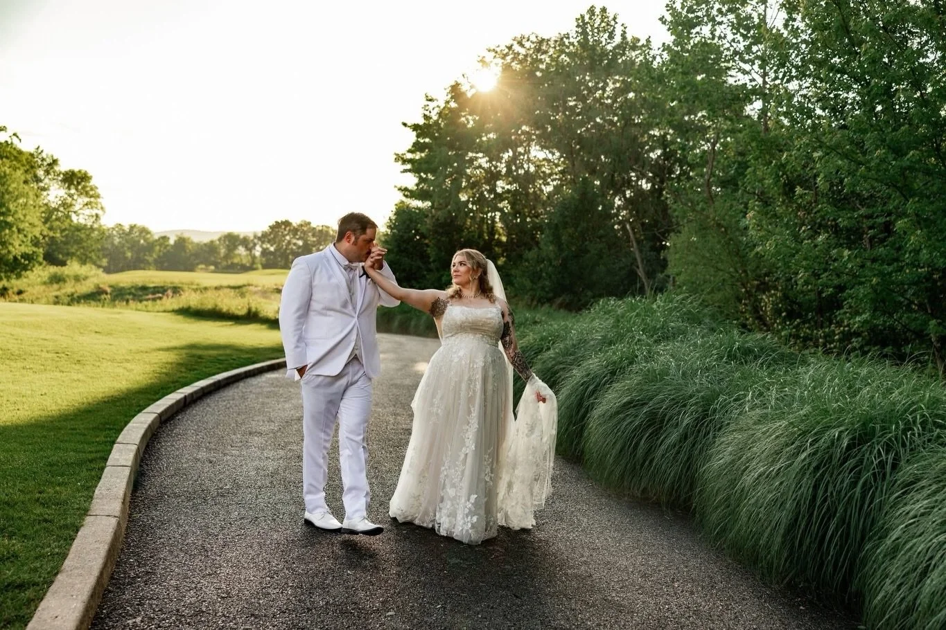 Libby + Nick tied the knot!!

post 1/2

#marylandphotographer #eastcoastphotographer #marylandweddings #golfcourse #brideandgroomportraits