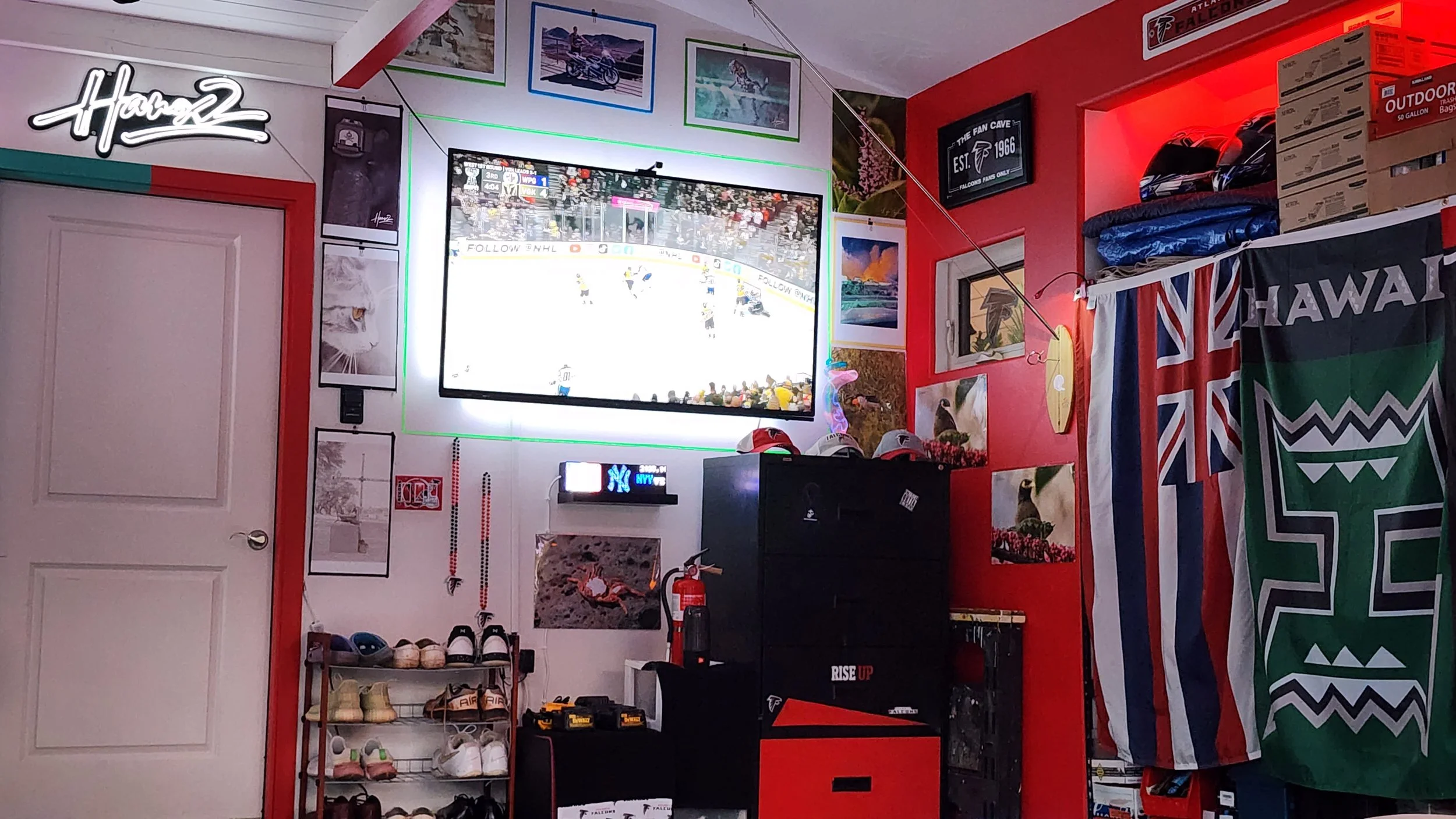 Product review by Lyle H: Awesome customer service! Perfect for your MANCAVE!! MUST HAVE!!