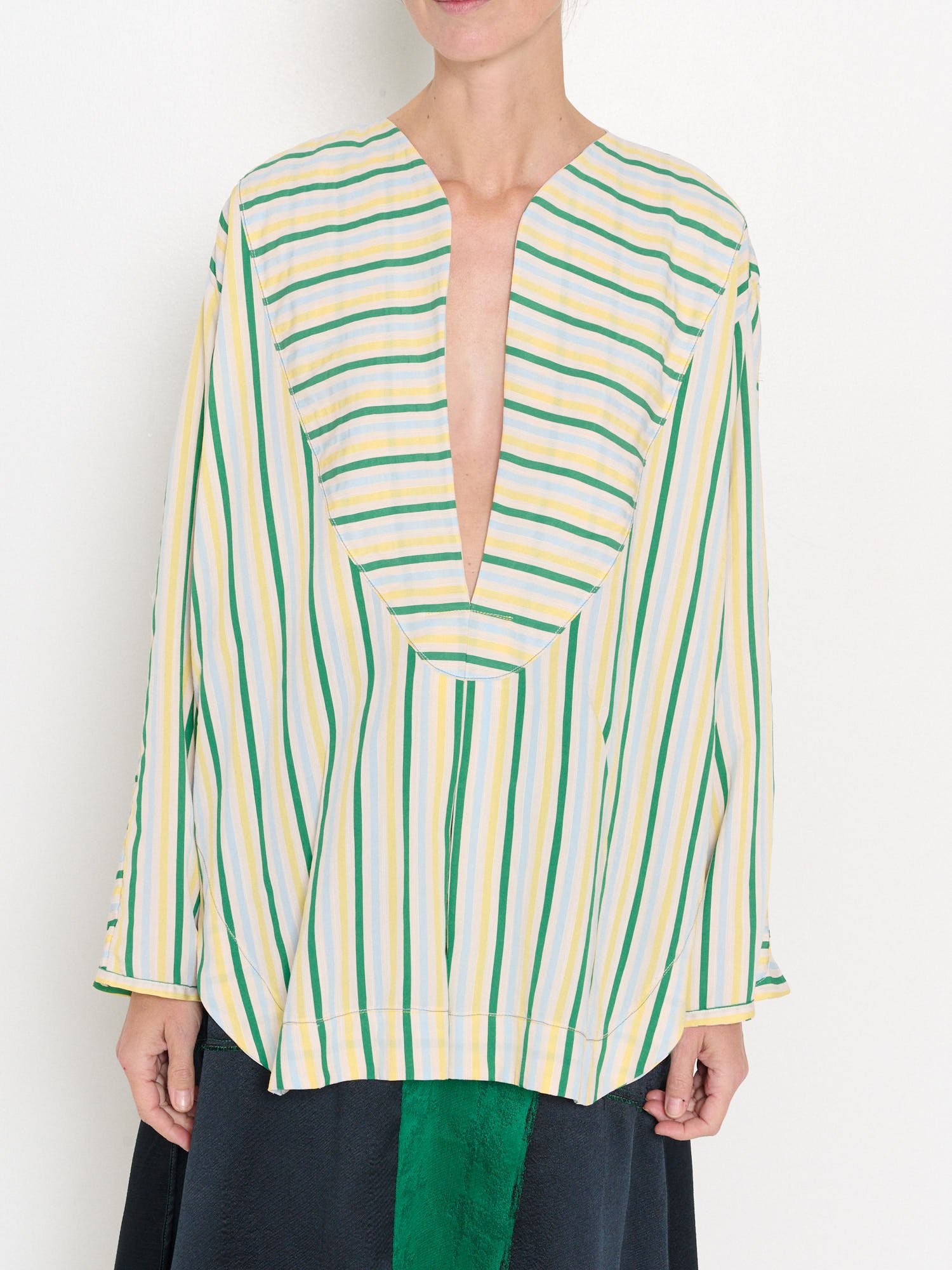 popover-top-silk-shirting-front-tighter.jpg