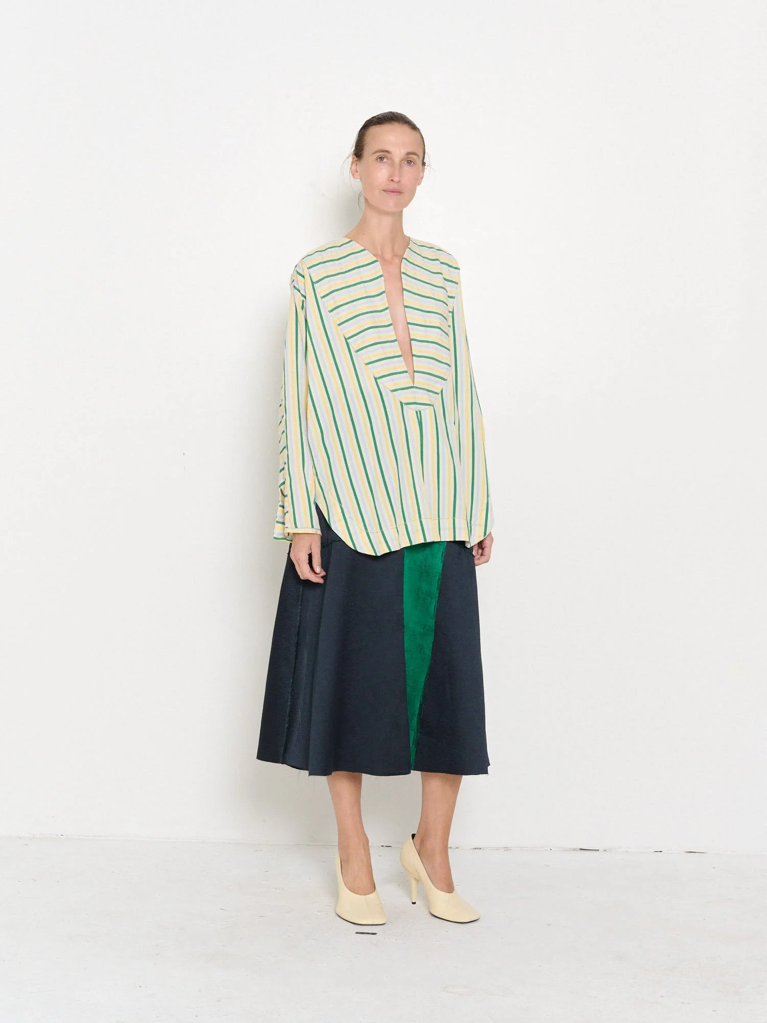 popover-top-silk-shirting-front-left.jpg