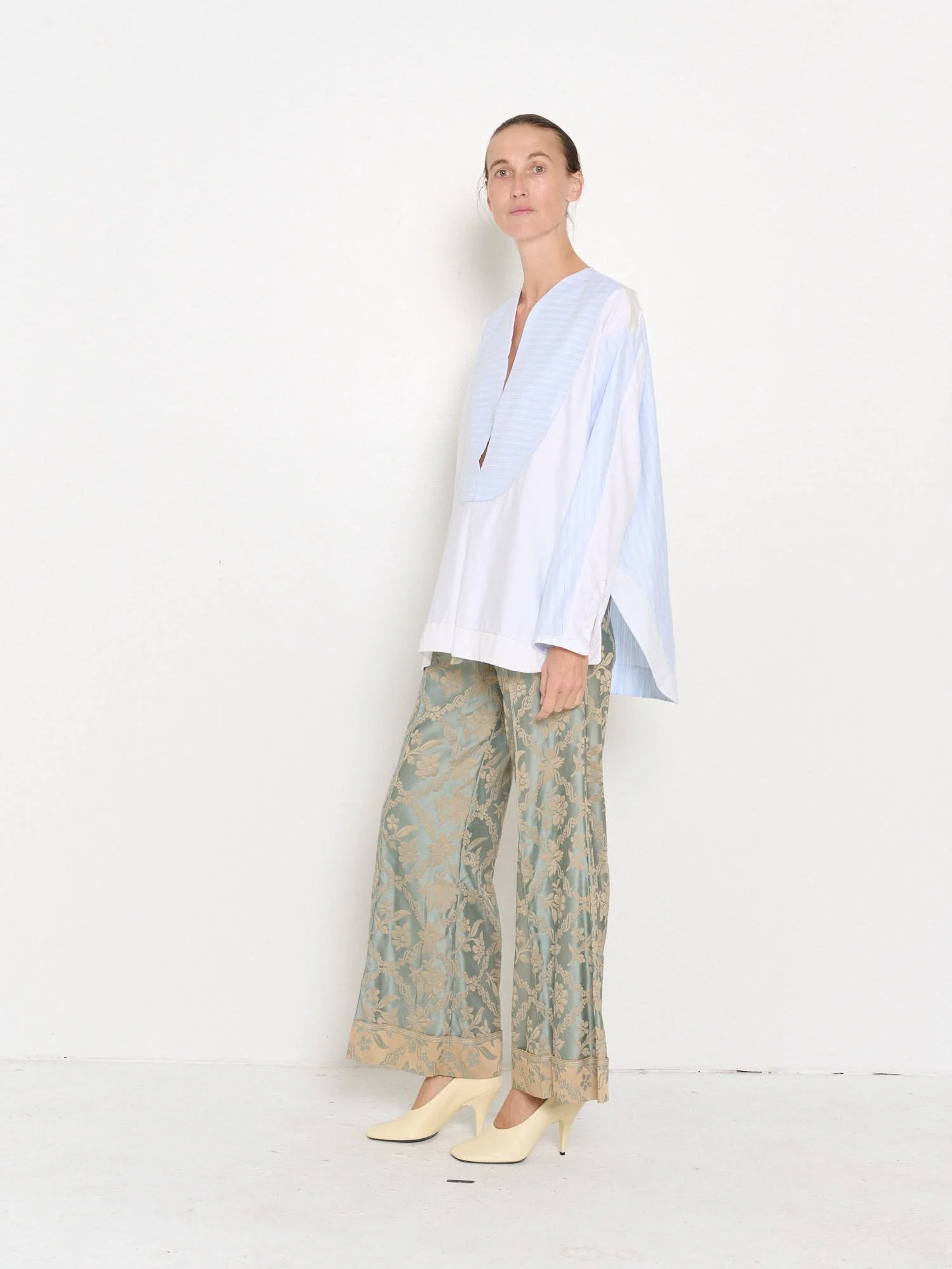 popover-top-striped-shirting-front-right.jpg
