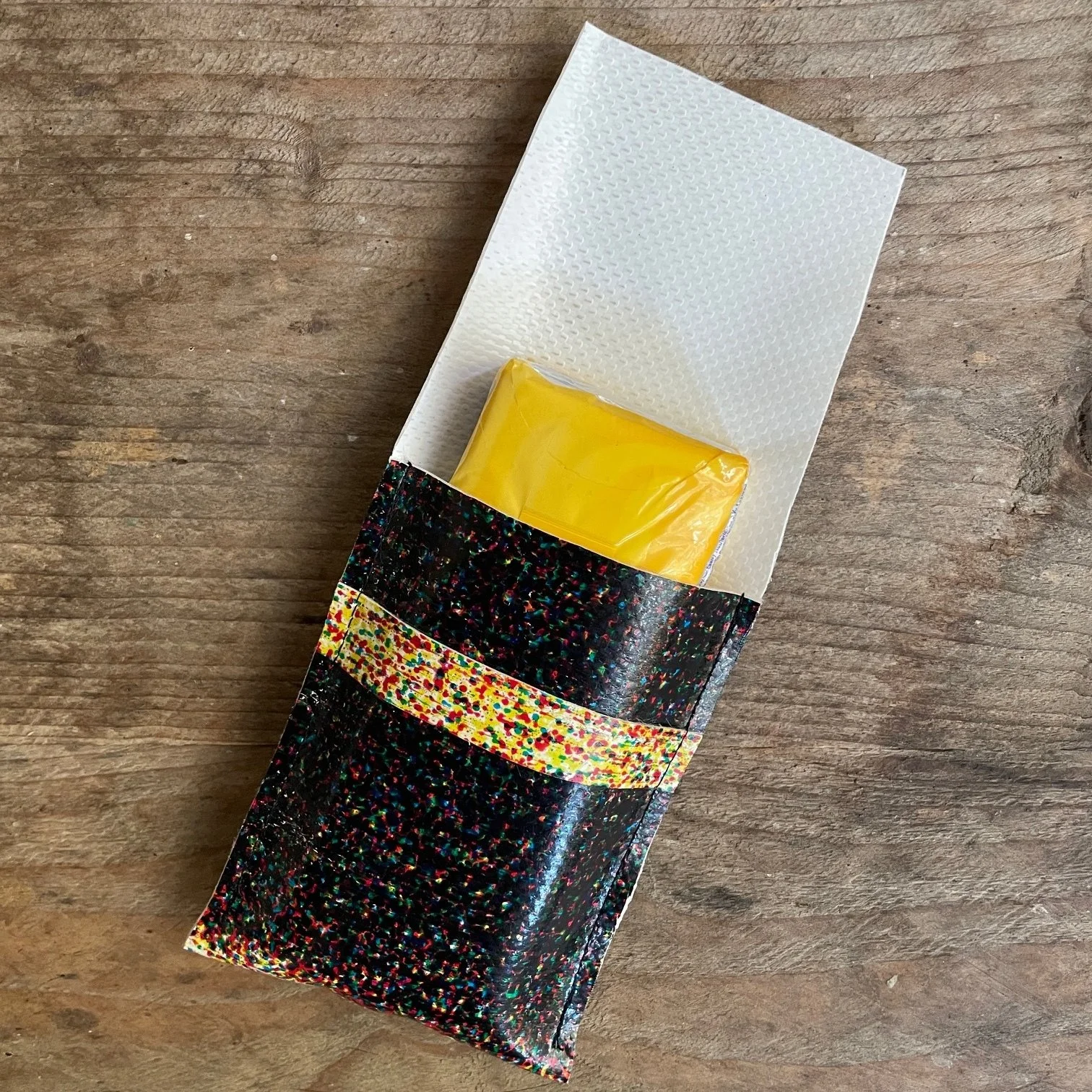 Fleur the tissue pocket