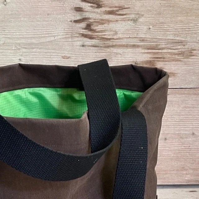Evergreen Conny the shopper