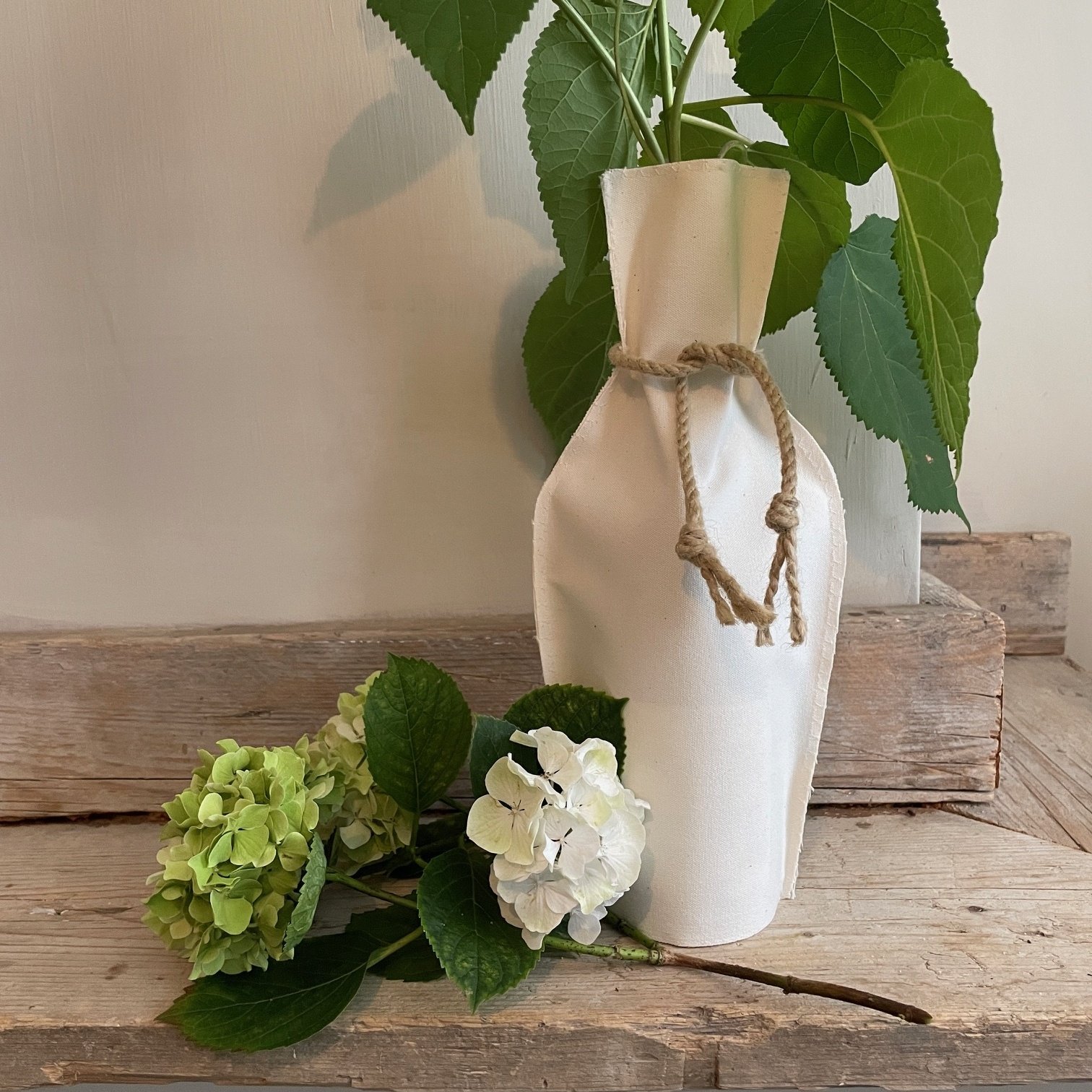 Irene the vase wrapper