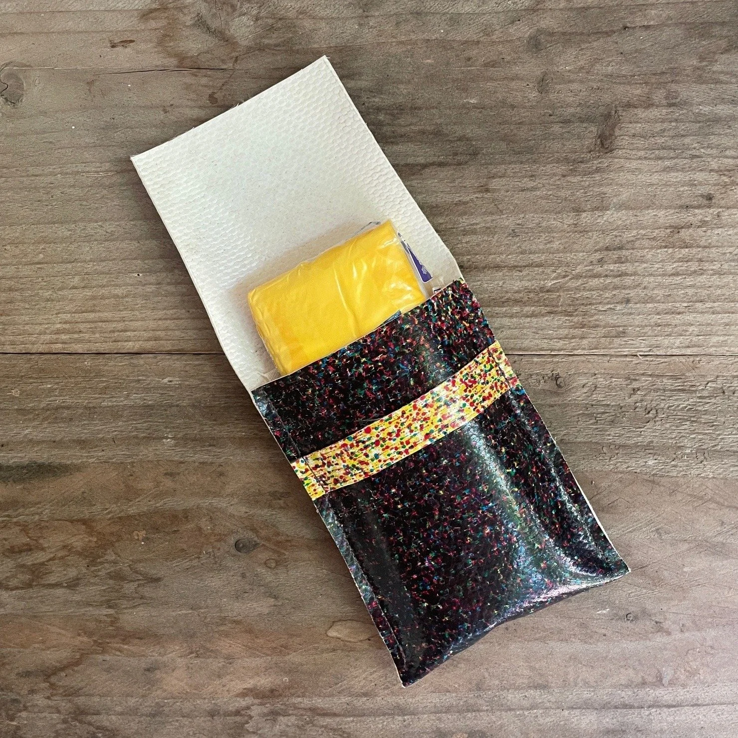 Fleur the tissue pocket