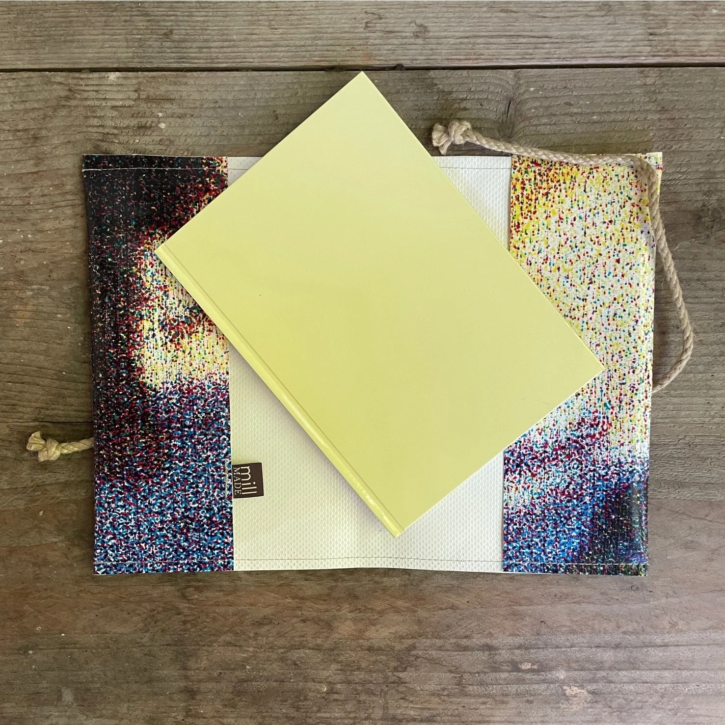 Domein - the book protector