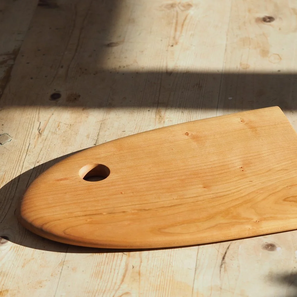 cherry-fin-shaped-chopping-serving-board.jpg