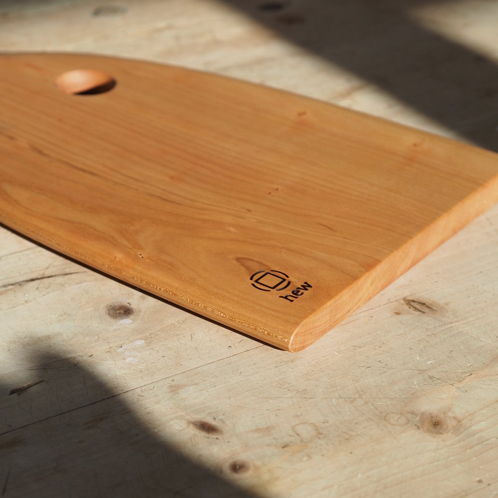 cherry-fin-shaped-chopping-serving-board2.jpg