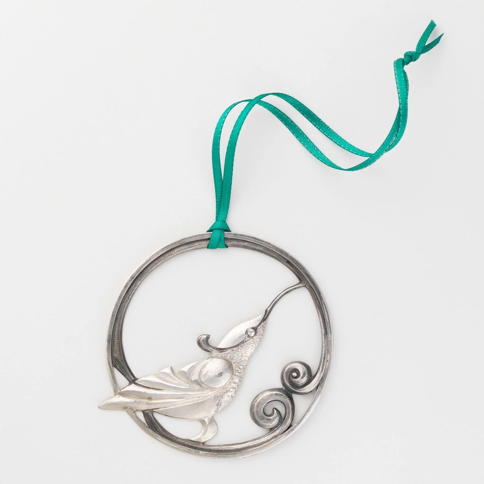 Streamertail Humminbird Hoop Deco. 2025 Bryony Knox. Shannon tofts.jpg