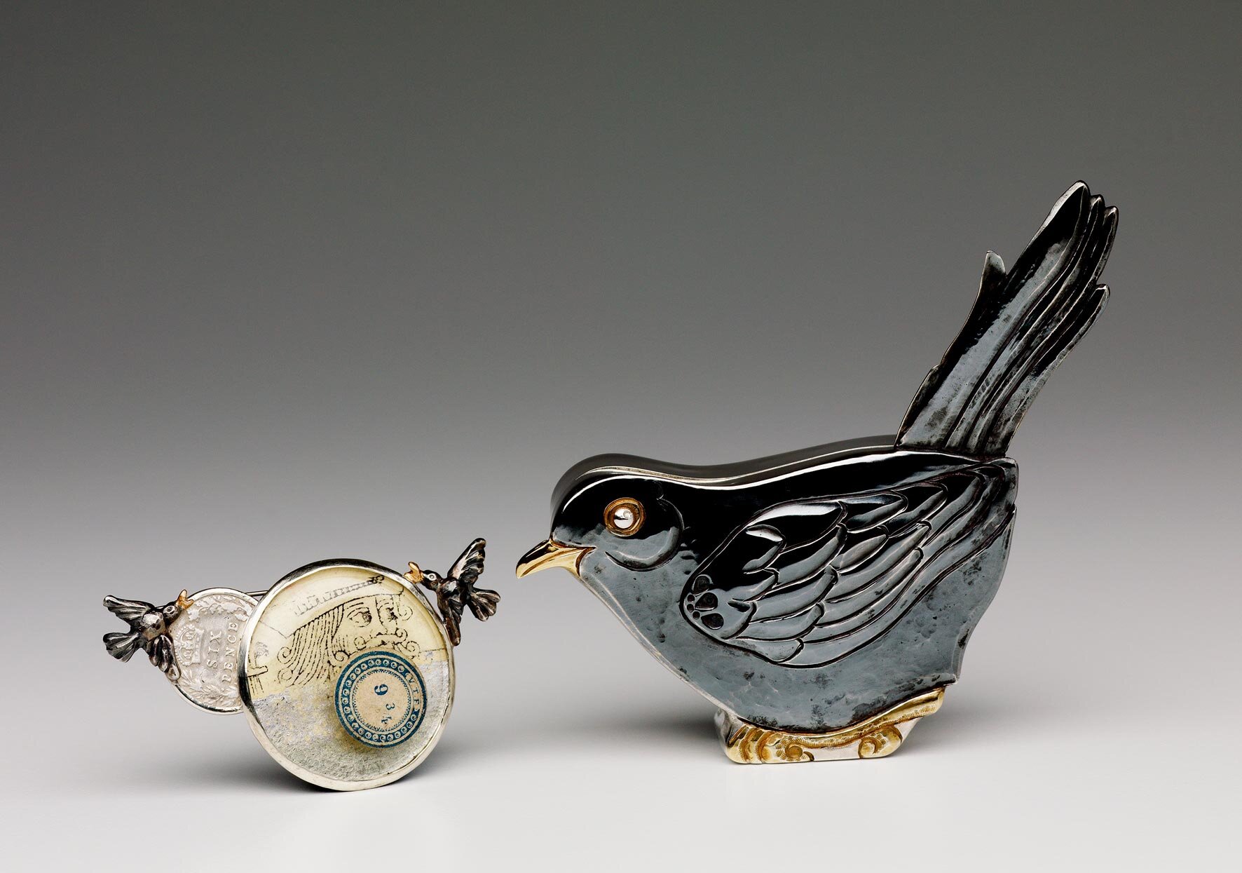 gn1-blackbird-box-with-king-in-his-counting-house-brooch-bryony-knox-silver.jpg