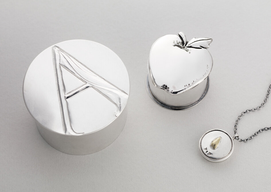 gn14a-is-for-apple-box-and-pendant-set.jpg