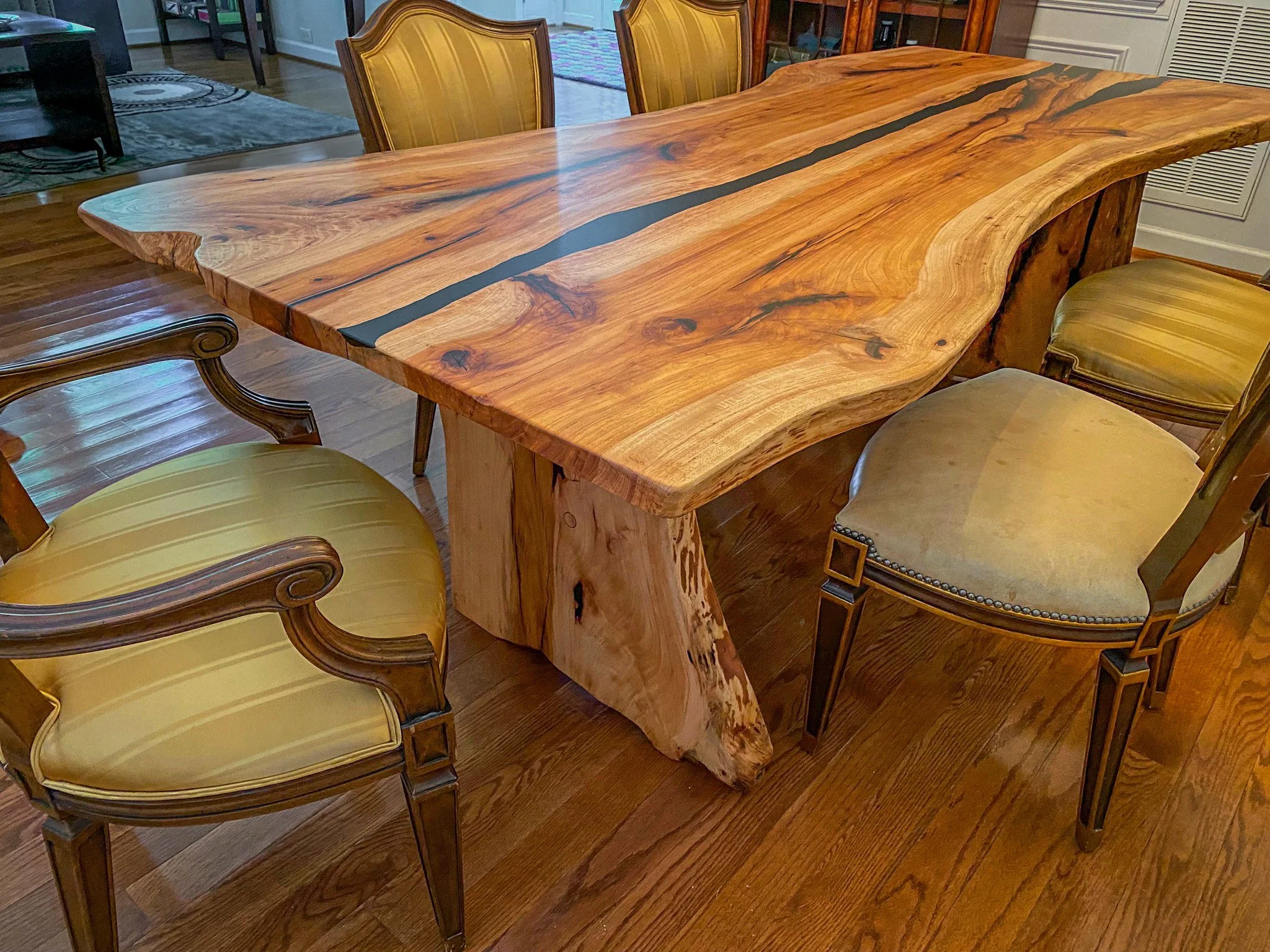 Pecan River Dining Table-3.jpg