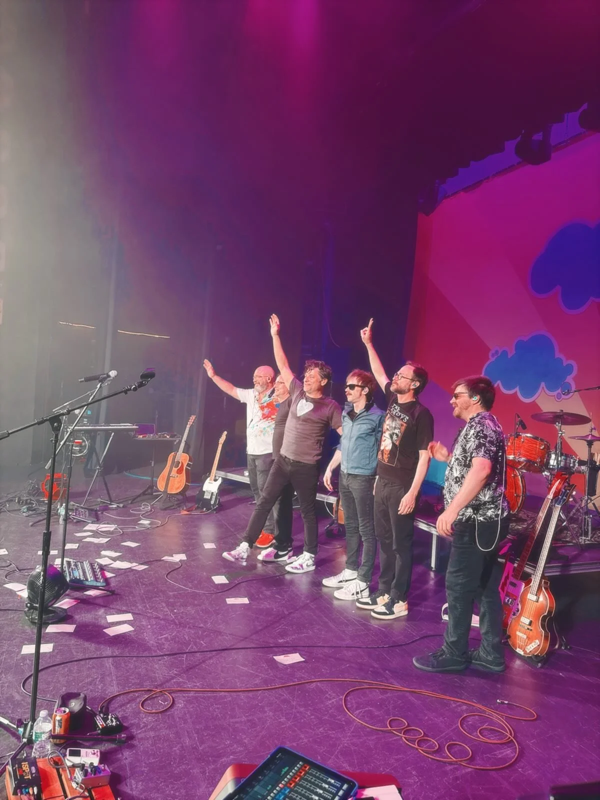 New London Connecticut, you charming town you, with your beautiful theater and amazing audience! Thanks for a great night! All you need is love!