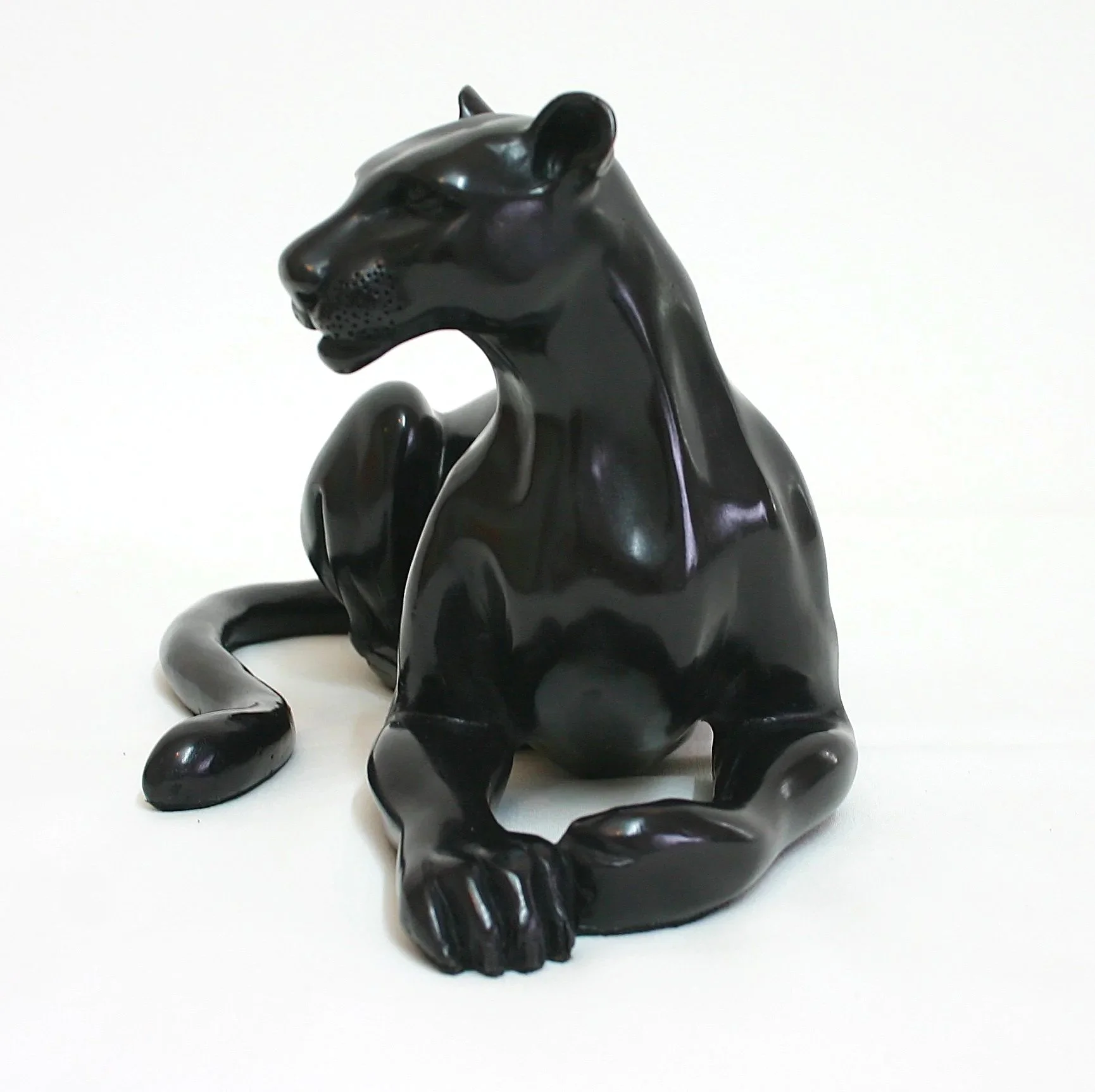 BLACK LEOPARD (FEMALE),                                                                                                                                                                                                                              
Limi