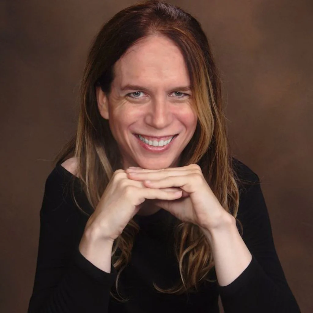 Bussewitz-Quarm-Headshot2 copy.jpg