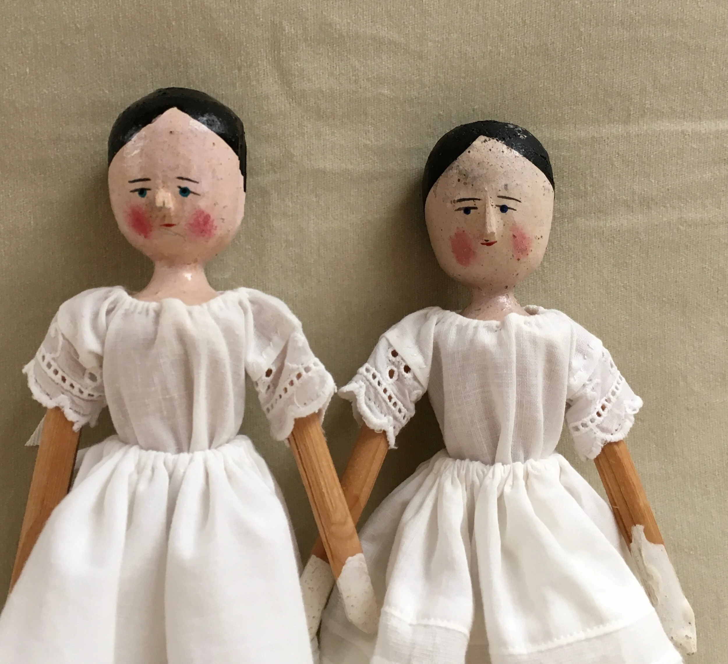 Antique PW sisters, d1.jpg