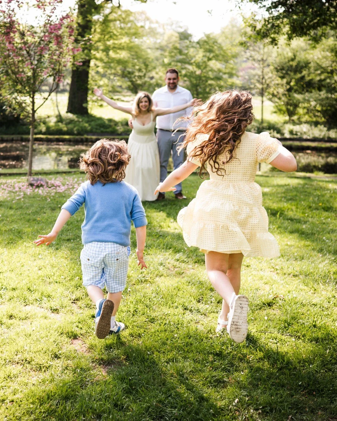 Spring is finally here!

Longer evenings, warmer light, and everything starting to bloom again, these spring family sessions are some of my favorites!

If you&rsquo;ve been thinking about updating family photos, Spring is the perfect time!

#northjer