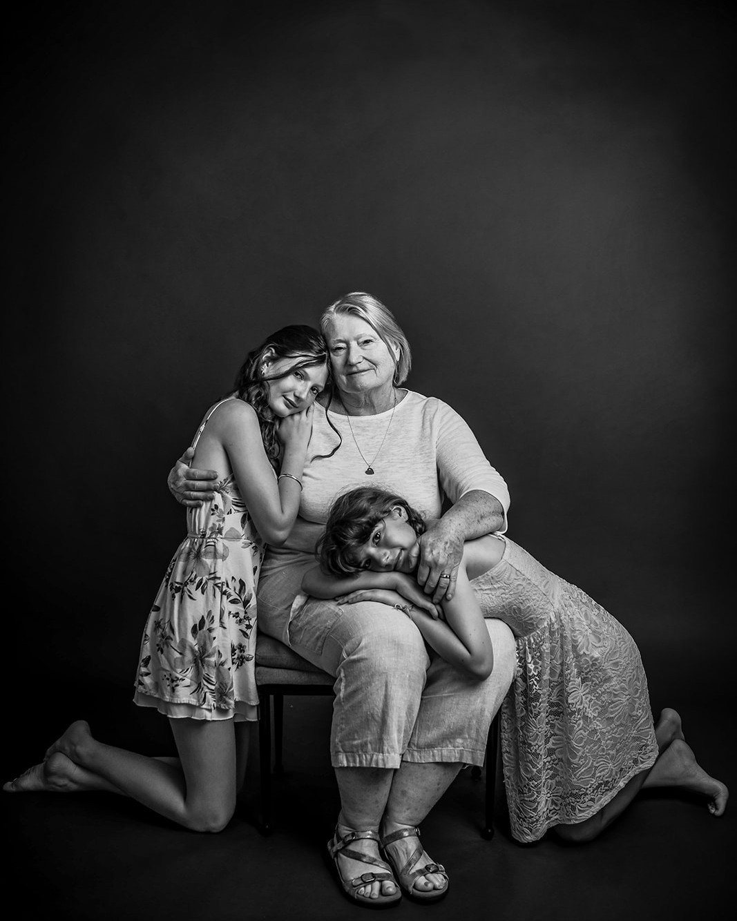 Watching my girls with my mom in the studio is one of those moments I never want to forget. 🤍 

There&rsquo;s something so meaningful about capturing the love between generations. 

Happy Mother&rsquo;s Day to my very special mom, who has always bee