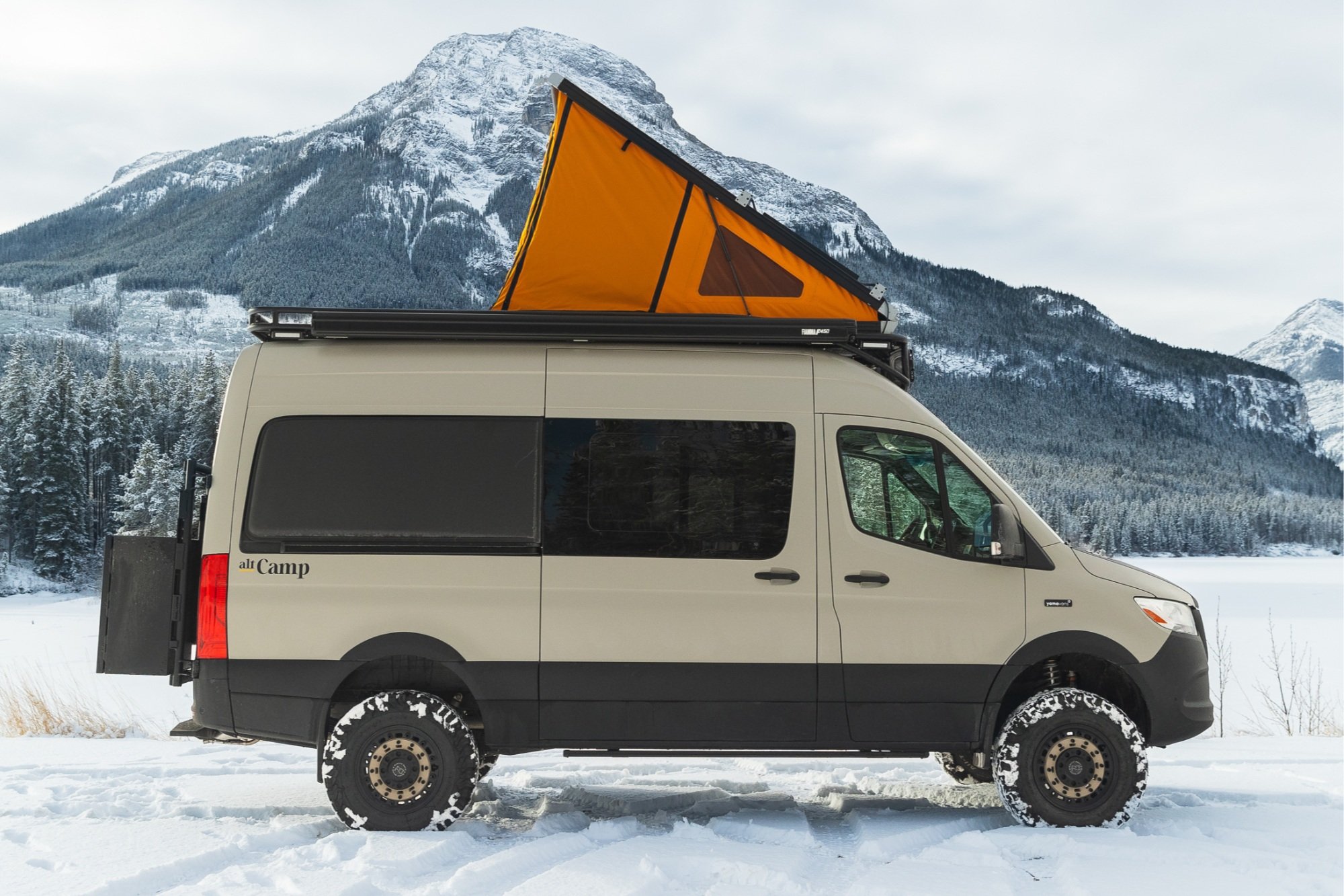 The+77+-+altCamp+Yama+Vans+-+Camper+Van+Rental.jpg