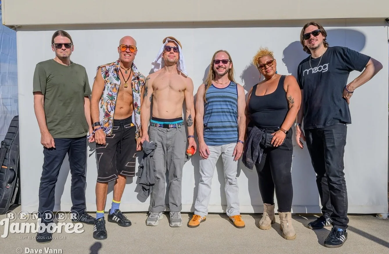 Fun &amp; sweaty couple of sets at @bender_jamboree in Vegas! First set was 2:15-4:00am, then we played in the afternoon on the pool deck. Our flight last night was canceled, but we took a 5:00am flight to Hartford and now we&rsquo;re on our way to W
