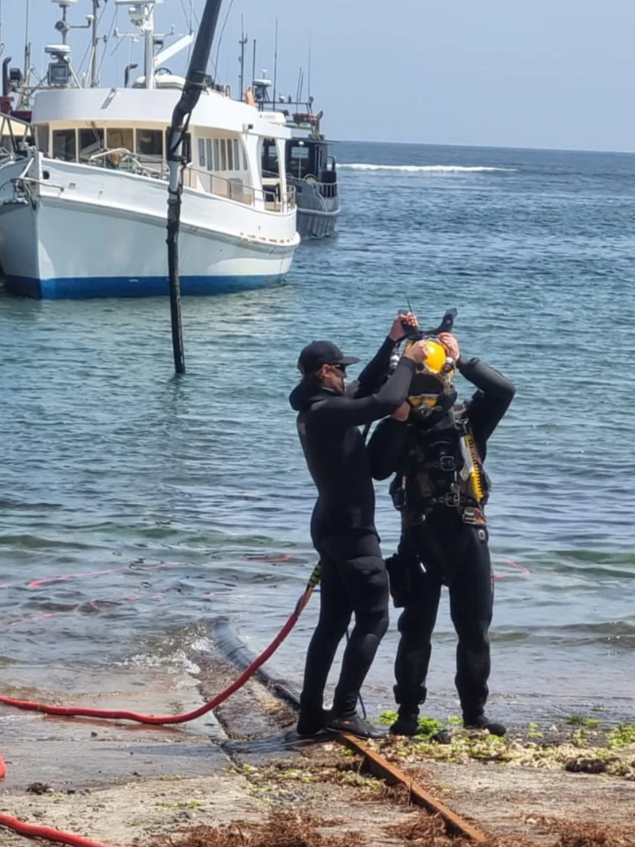 Late last year our northern crew travelled to King Island to assist a valued client with slipway works.

The team made the most of their off gas day&hellip; @callumlong432 showed us that he should probably stick to diving 😂⛳️