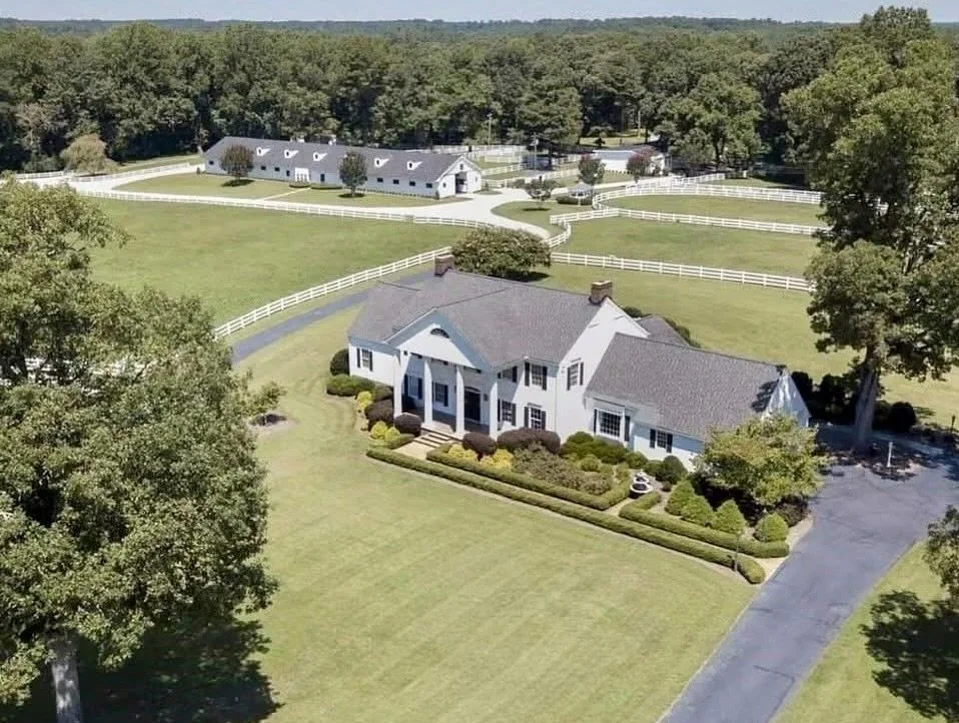 Place Set Apart
From above, you see it all — the winding paths, the graceful manor, the canopy of trees surrounding it like a secret garden. Seven Paths Manor isn’t just a venue... it’s a destination. A retreat. A place where love