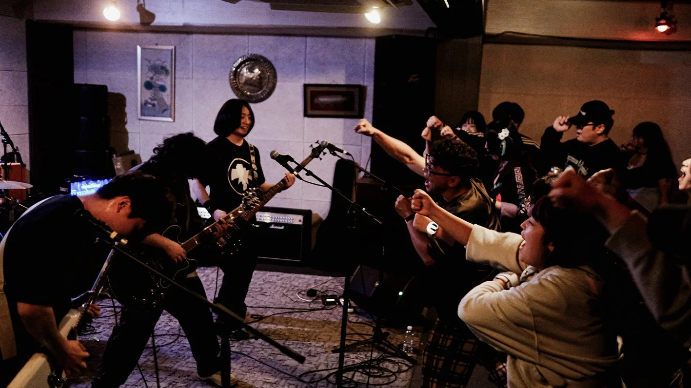 Hoi Polloi Coffee Studio: Music for The People