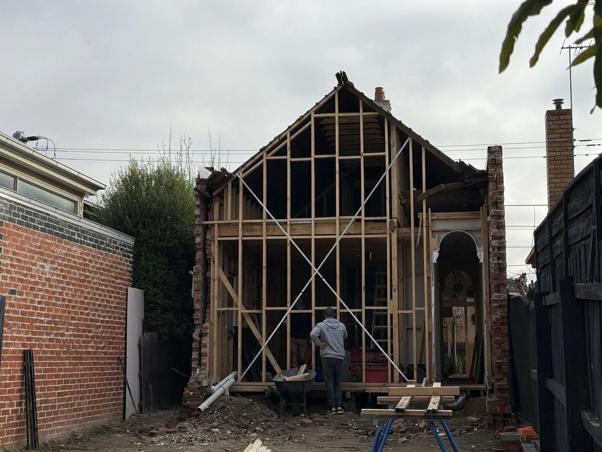 Renovate or Rebuild in Melbourne: Which Professional Do You Actually Need?