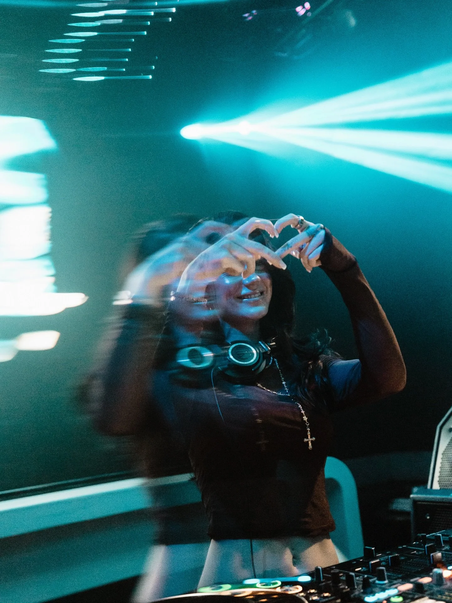 Lovin the crew @ffff.orreal 🩷4️⃣🩷

📸: @bleongphoto