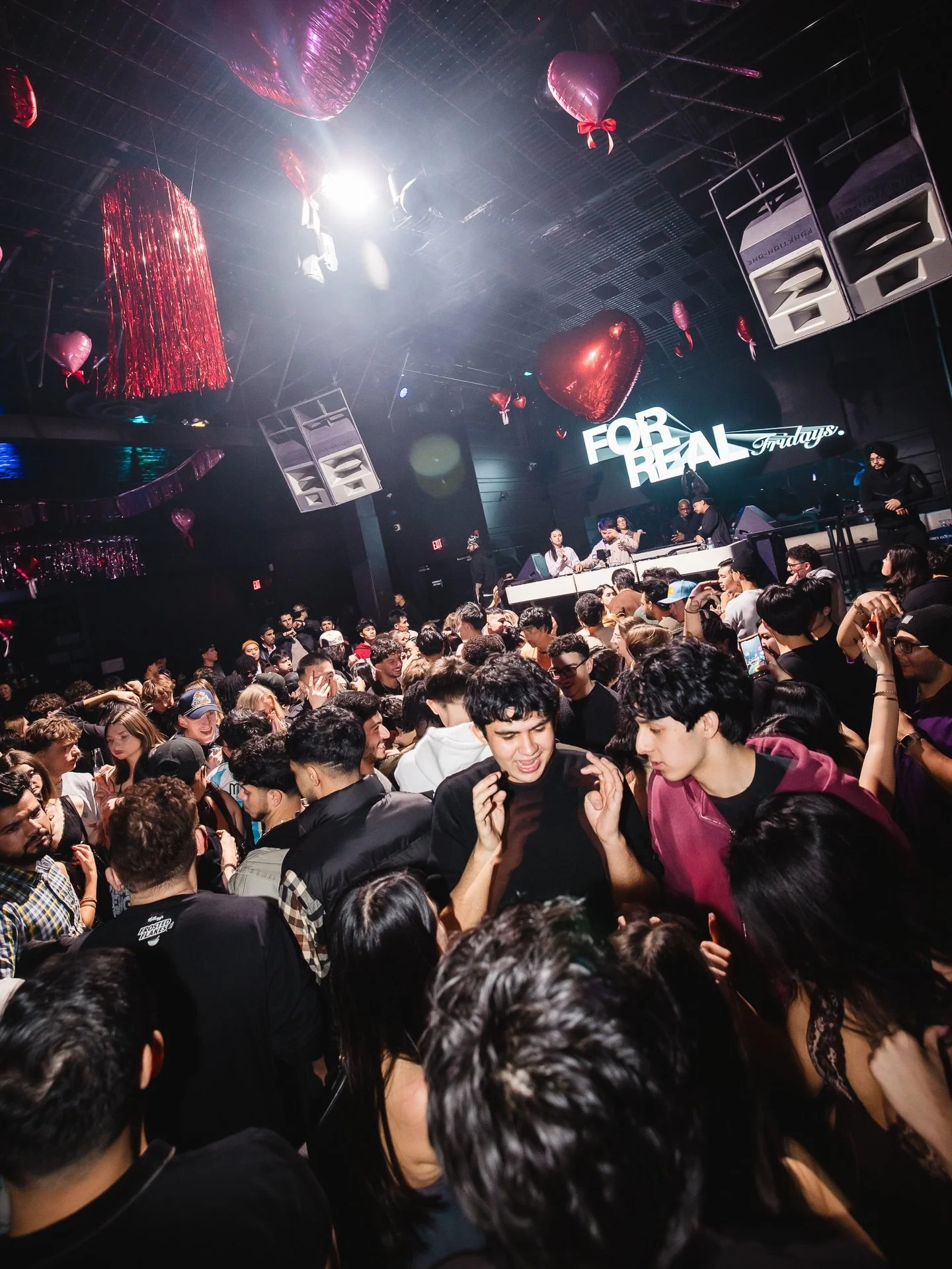 Up all night with @ffff.orreal r4p&amp;b edition❤&zwj;🔥
📸: @bleongphoto