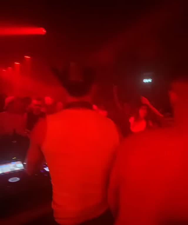 🚨2 WEEKS AWAY🚨⁠
⁠
@its.joshharrison brings his signature high energy house sound and queer led party spirit to #Playhouse on Saturday March 7th at @celebrities_van ⭐️ ⁠
That same energy that&rsquo;s packed out underground rooms across Europe and bu