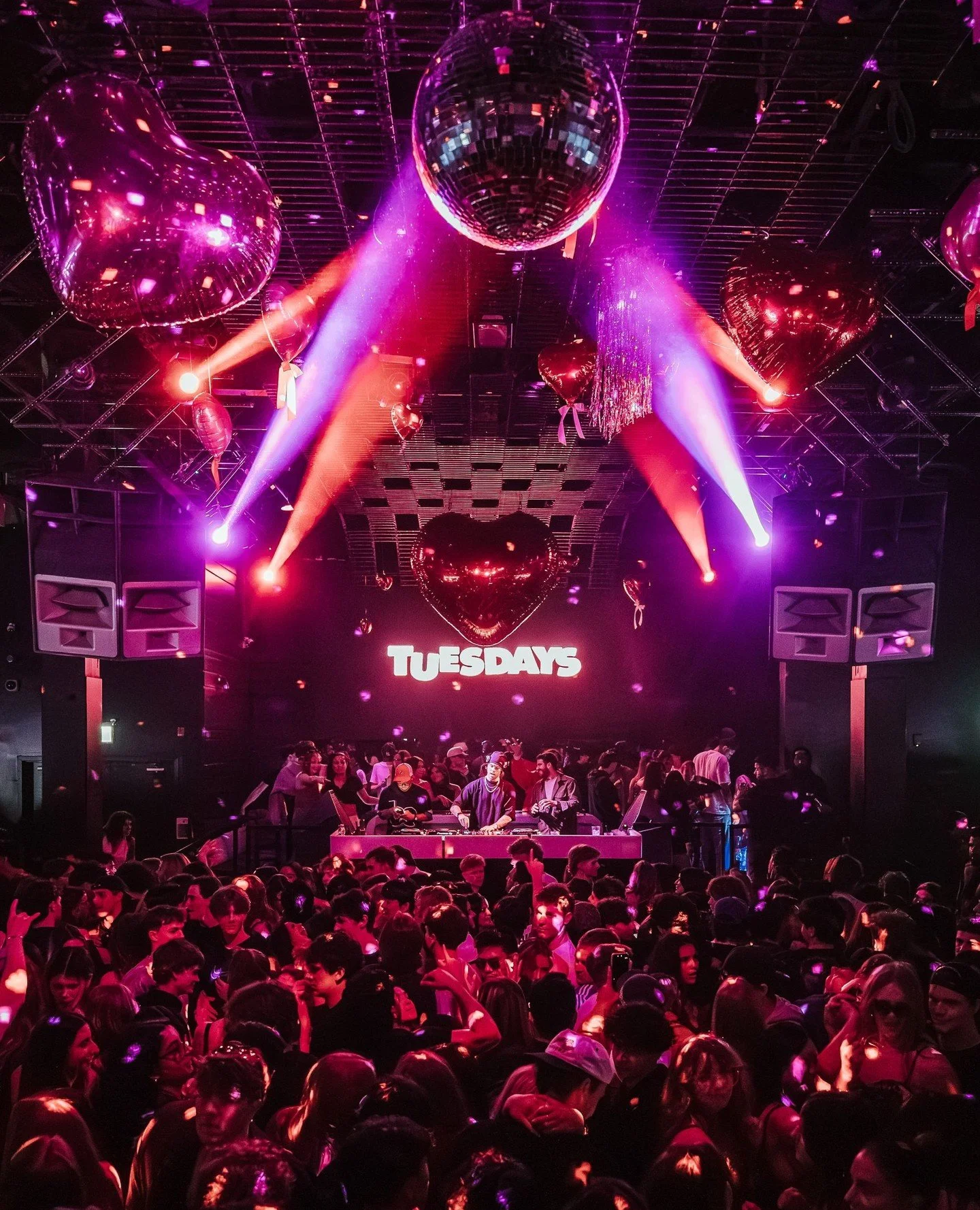 ✨ CELEBS TUES ✨⁠
⁠
Midweek plans = SORTED 🫱🏻&zwj;🫲🏼⁠
⁠
If Celebs Tues isn't in the group chat there's still plenty of time to post 👀👀⁠
⁠
🆓 FREE before 11PM w/ guestlist⁠
🍹 $5.25 Highballs⁠
🎧 Resident DJs @johnnyjover @madeleinemeier @sebcwes