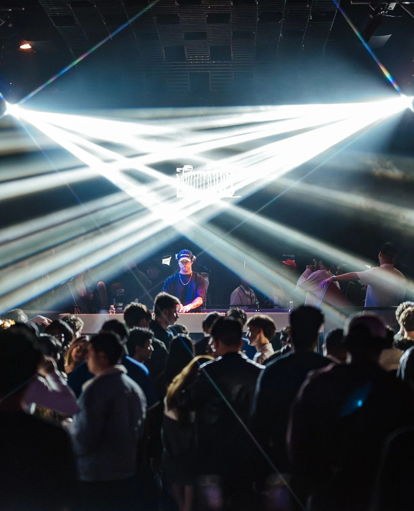 🚨FIRST TUES🚨⁠
⁠
It's almost March already! Come celebrate the first Tues of the month with us @celebrities_van 🔥⁠
With resident DJs @johnnyjover @jpvaldes @madeleinemeier @jaemomusic and @sebcwestcoast on rotation 👌🏼⁠
⁠
🍻$5.25 Highballs all nig