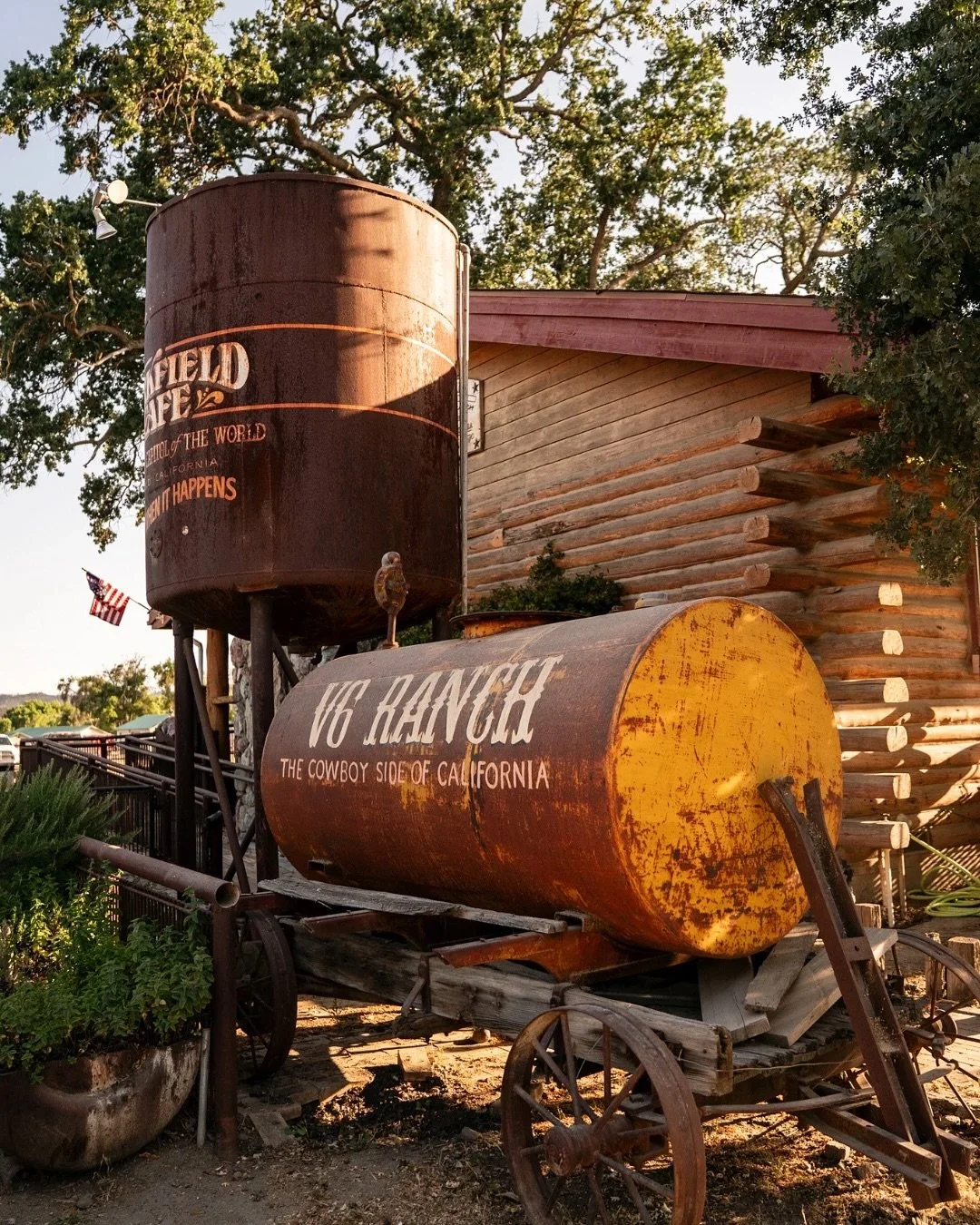 We&rsquo;re recently back from celebrating my 40th in California, a road trip we&rsquo;d been wanting to go on for years. We made it!!&hellip;and it was unreal!

Our absolute favourite stop was at @parkfieldcalif at the incredible @v6ranch.

Beautifu