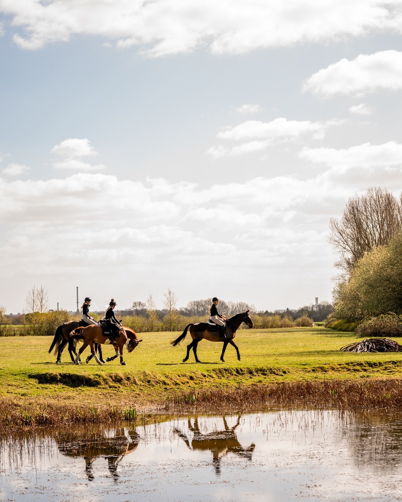 A stunning day at @margarettahouseltd with these girls and their horses. 

This is the most beautiful setting - with amazing equestrian facilities, and an incredible period home, it&rsquo;s the perfect place for a horse focussed break away. 

Thank y