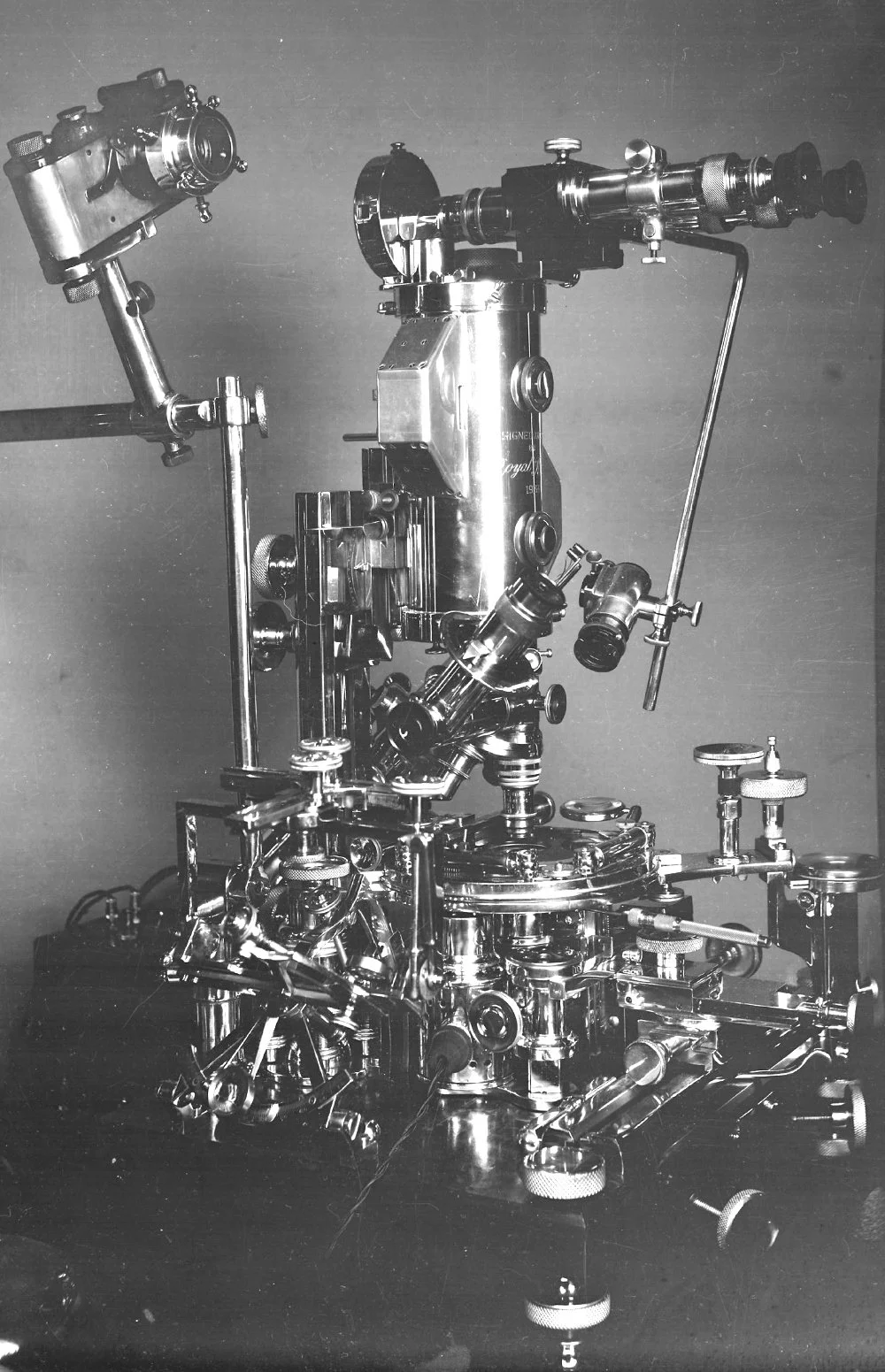 #3 Microscope (1933), side view 2.