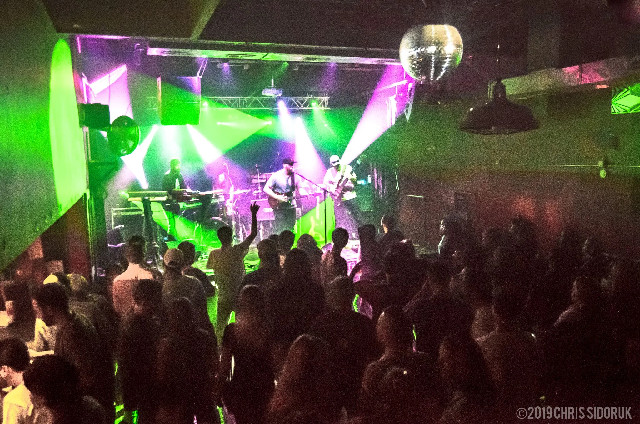 strange-machines-the-acoustic-2019-10.jpg