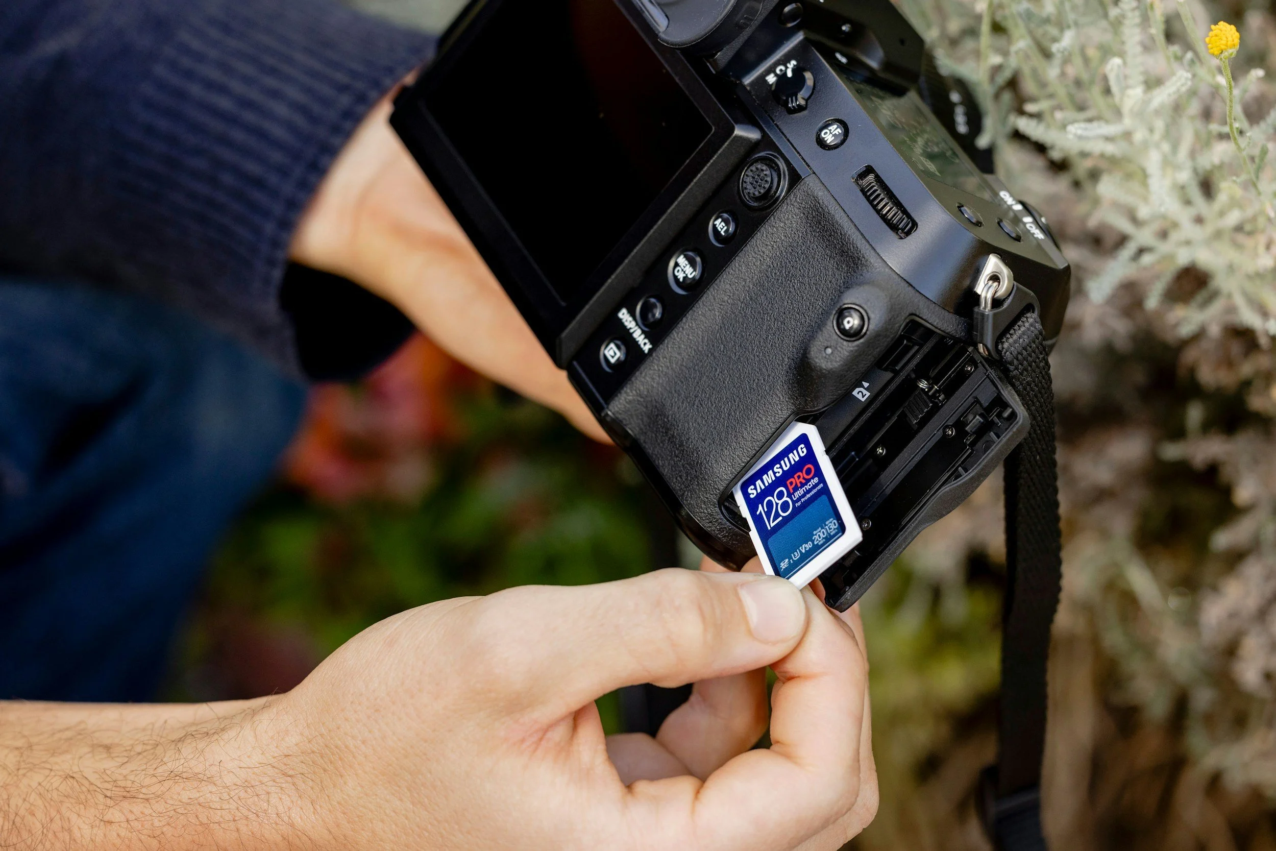 camera dual card slots concert photography