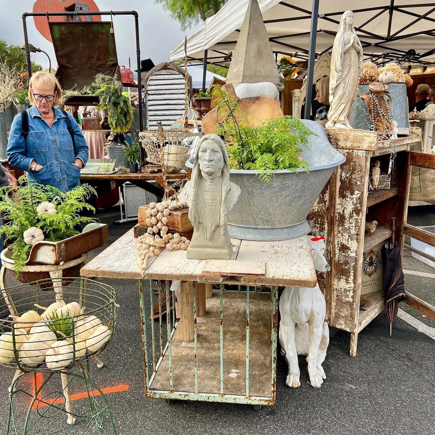✨ THIS SATURDAY ✨
Get your Vintage On at the Flying Miz Daisy Vintage Market in our exciting new location on the Avenue of the Flags in Buellton! 💜

We&rsquo;ve gathered an incredible lineup of curated vintage vendors bringing the very best in antiq