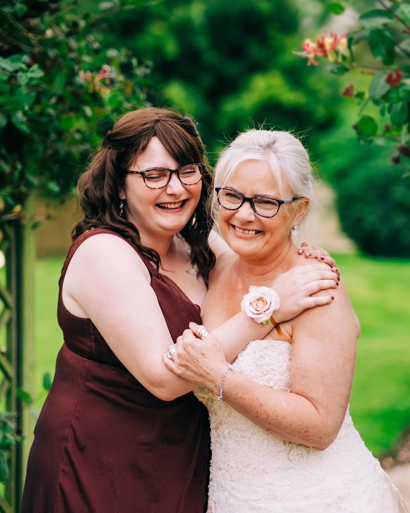 Happy Mother&rsquo;s Day🌷

Today we celebrate all of the incredible mum&rsquo;s in our lives, as well as thinking of all those who have lost mothers, those who are missing mothers or those wishing they could be one🌷

Sending love to you all💗

#wed