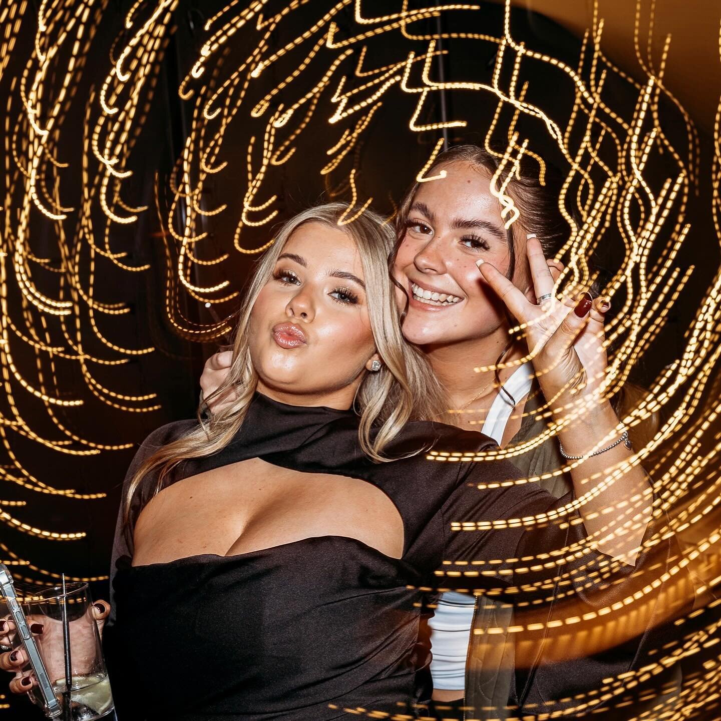 Maddy&rsquo;s magical 21st Birthday at the Colony Club HQ in Wilmslow✨🥂

From the dazzling fairy lights to the vibrant atmosphere, this Birthday was an unforgettable celebration. Swipe left to join the party vibes!🎈🎉

#maddys21st #party #colonyclu