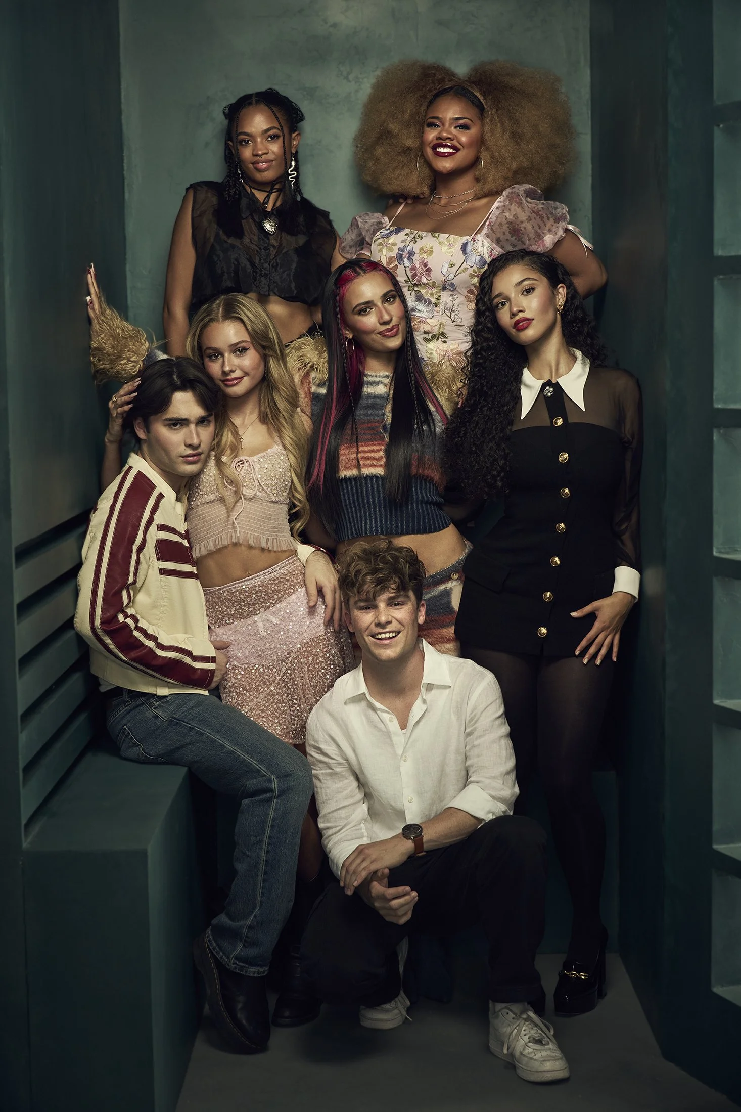 01_Descendants_Cast_020_RT.jpg