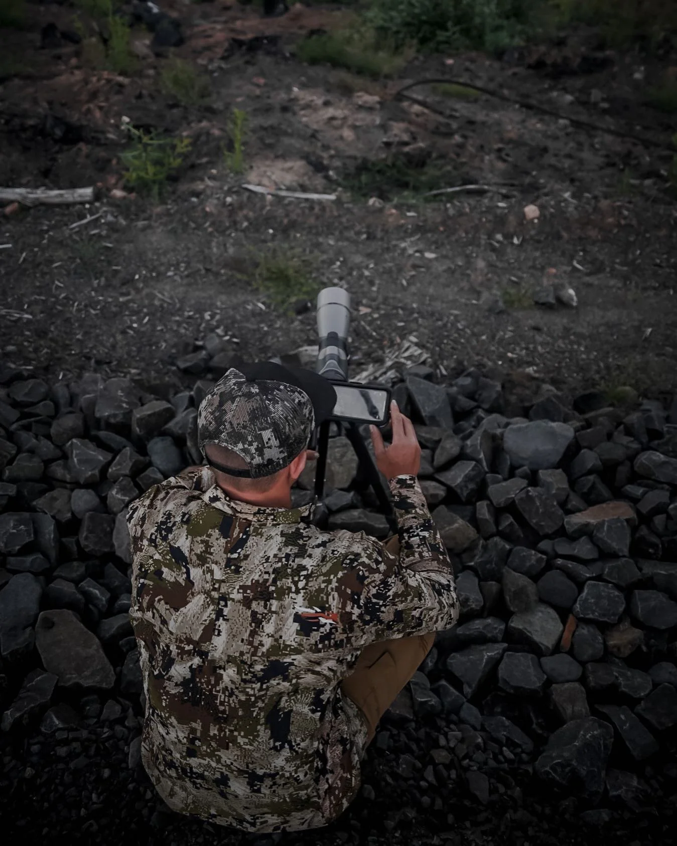 Who&rsquo;s out putting time behind the glass looking for bears ?

#hunting #sig #christensenarms #leupoldoptics #guns #sitkagear  #fuckyeahguns #livingthedream #themountainsarecalling #adventure #explore #hunting #bear #bearhunting #spotting #longra