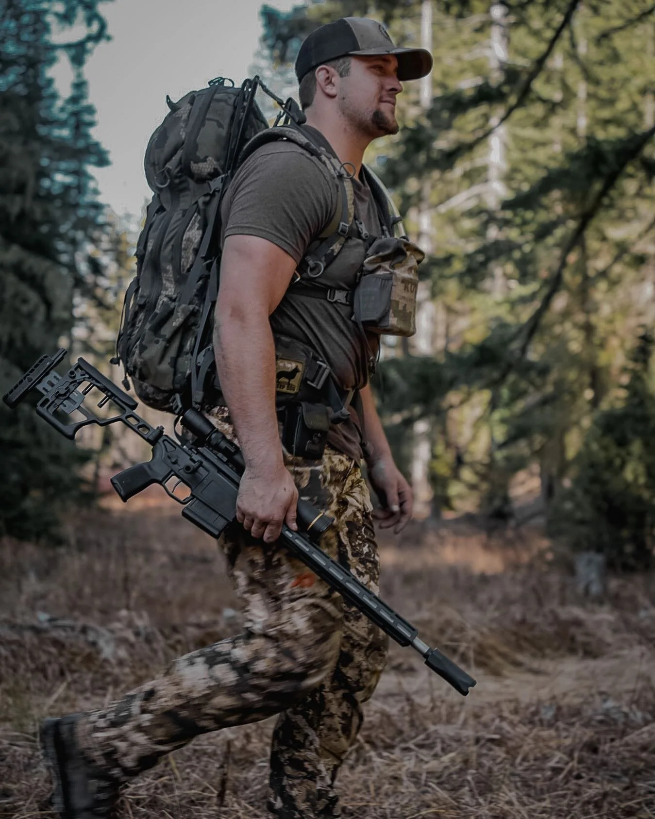 Who has a backpacking rifle setup that they love ? 

If so drop a comment below ⬇️ of your set up. 

This set up is an @sigsauerinc cross in 308. It&rsquo;s extremely portable, lightweight, adjustable, and accurate rifle.

#hunting #sig #sigsauer #le