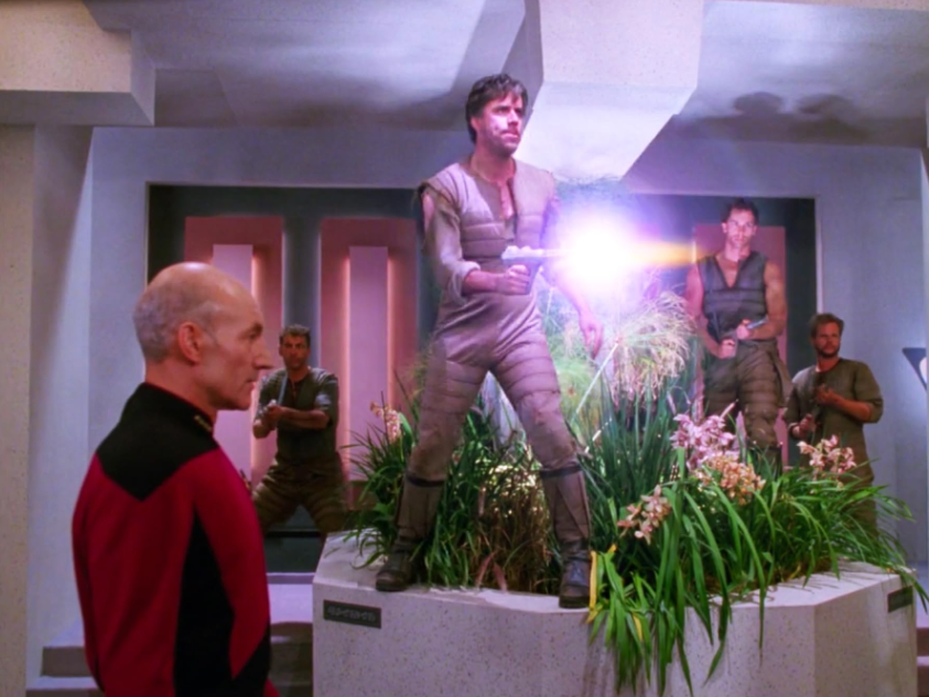 Episode 218 – Reviewing TNG’s The Hunted episode artwork