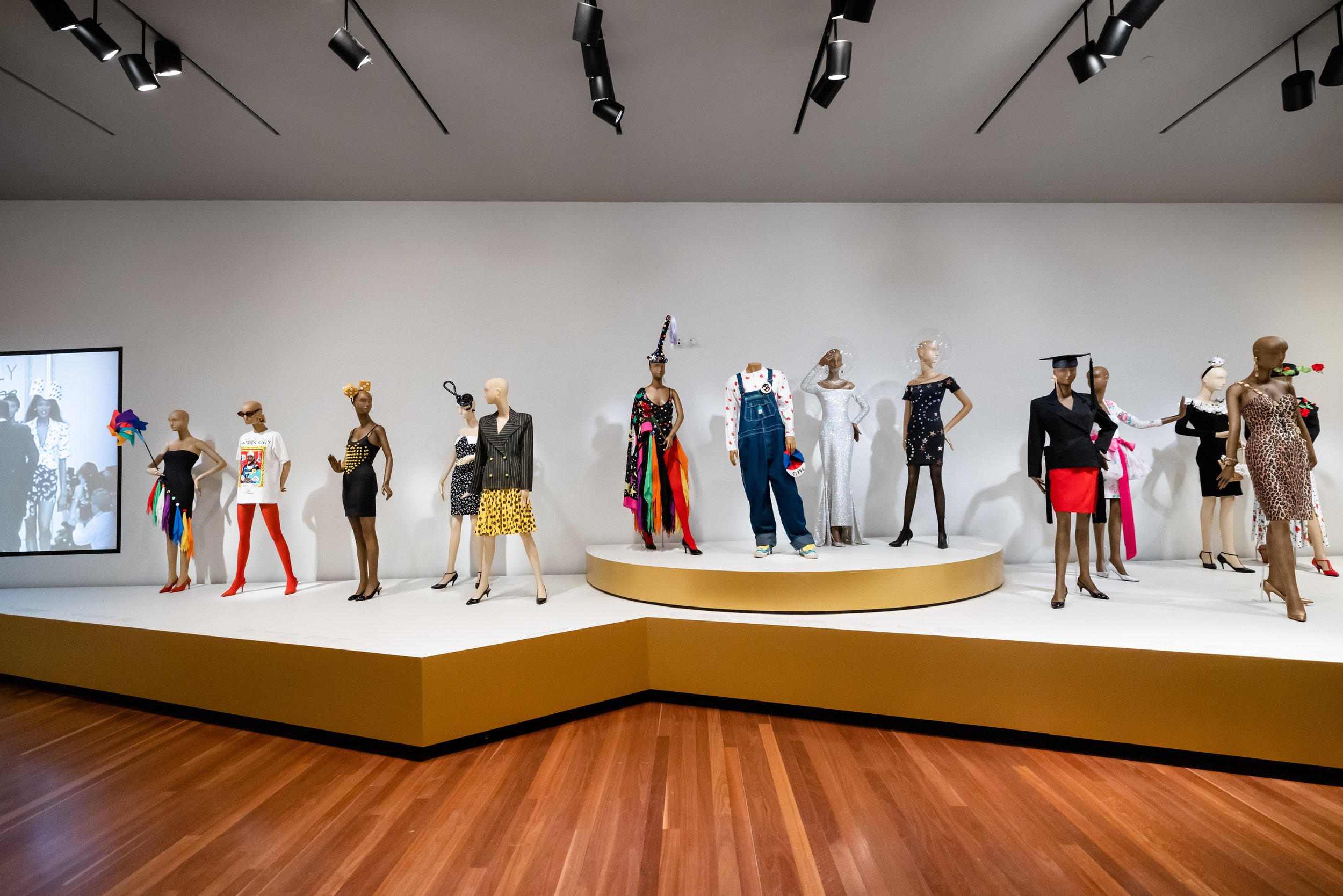38_deYoung_PatrickKelly_GarySexton_10_20_21.jpg