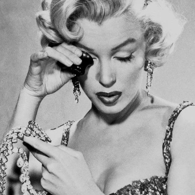Behind Every Piece
People often ask how historical jewelry is recreated.

The process begins with studying archival photographs, film stills, costume references, and surviving examples. Sometimes a single detail may require hours of research before f